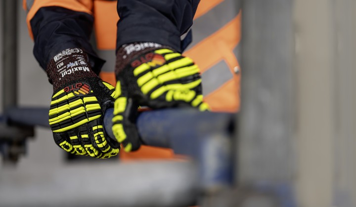 Sai davvero per cosa sono stati progettati i tuoi guanti resistenti agli urti?